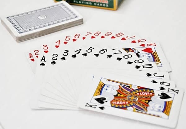 Mách nhỏ 3+ Cách Xếp Bài Tiến Lên Chi Tiết Cho Người Mới khởi đầu