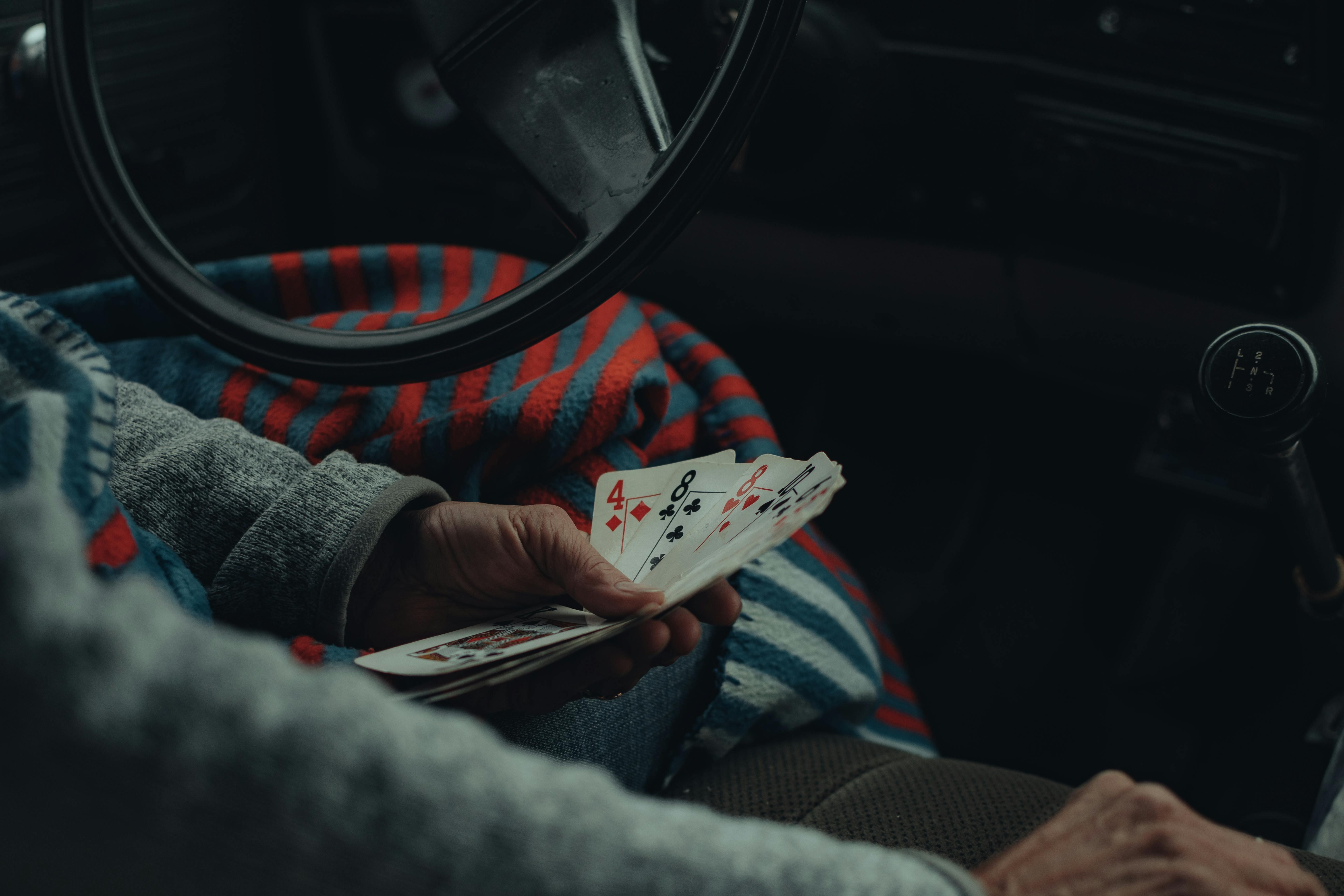 Giới thiệu về Mậu Binh